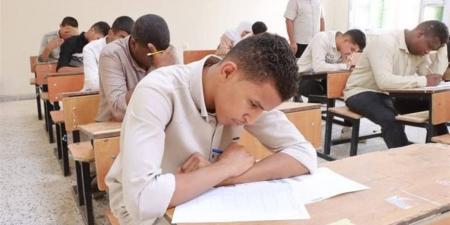كليات المرحلة الثالثة 2026.. الأماكن الشاغرة في التربية والحقوق والآداب