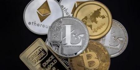 بعد طفرة أغسطس.. بيتكوين تتراجع دون 78 ألف دولار وتجر سوق الكريبتو للهبوط