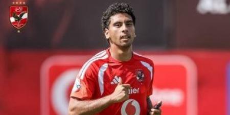 كباكا يشارك تدريجيا في تدريب الأهلي بعد التعافى من آلام الأمامية
