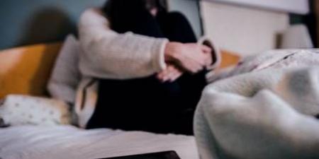 عصابة جديدة تستدرج الفتيات.. و"صانع محتوى" في قفص الاتهام