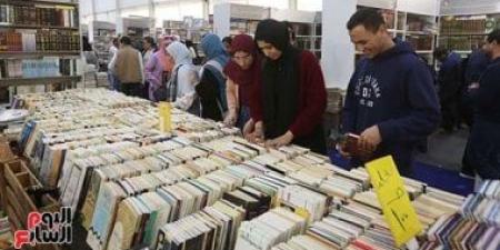 كنا فين وبقينا فين.. كيف تحول معرض الكتاب من الزحام إلى العالمية؟