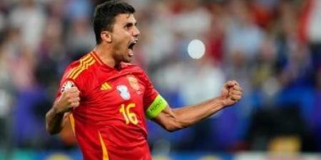فالنسيا ضد برشلونة.. رودرى ينتظر دخول نادى الـ100 مباراة بالدوري الإسبانى