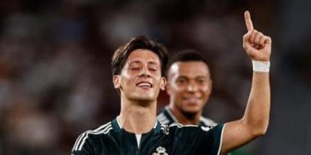‏إلتشى ضد ريال مدريد.. ثنائية لمبابى فى الشوط الأول بالدورى الإسبانى