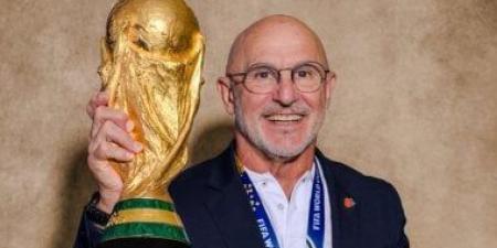 رسميا.. لويس دى لا فوينتي يواصل مسيرته مع منتخب إسبانيا حتى 2030