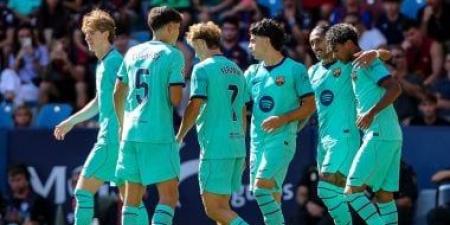 برشلونة يطارد إنجازًا تاريخيًا أمام راسينج فى الدورى الإسبانى