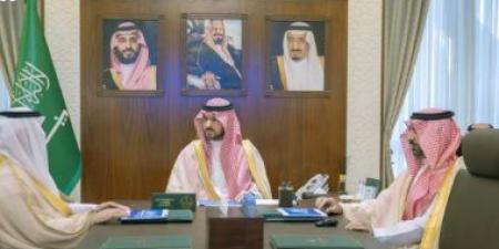 نائب أمير الشرقية يستعرض مشروعات المياه والخدمات البيئية بالمنطقة