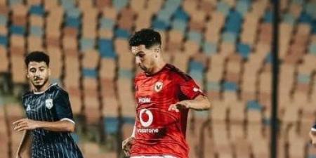 منصف بقرار يتصدر قائمة الجزائر لمواجهتى زامبيا وبوروندى فى تصفيات أمم أفريقيا