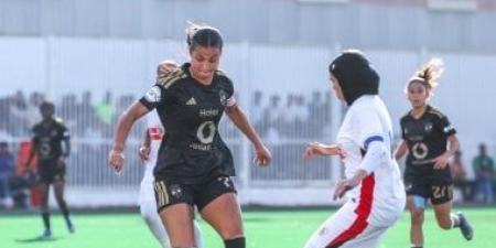 الأهلي يتقدم على الزمالك بثنائية فى الشوط الأول بقمة الكرة النسائية