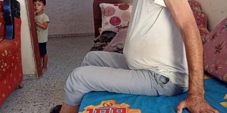 مكالمة هاتفية تُنهي أمل الفلسطينى أكرم رفعت في العلاج بالخارج بعد عامين من الانتظار