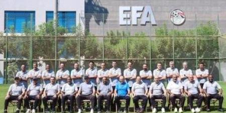 احتفاء المدربين بحسام حسن خلال مشاركته في الرخصة PRO