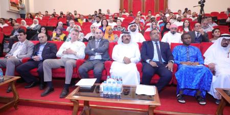 العمق الفكرى والتصوير البديع فى قصائد بيت الشعر بالشارقة.. صور
