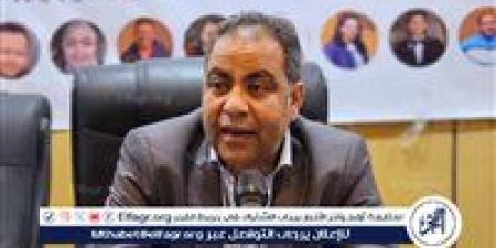وكيل صحة أسيوط يعقد اجتماعًا لبحث آليات تطبيق مبادرة الصيدليات الداعمة للأسرة المصرية