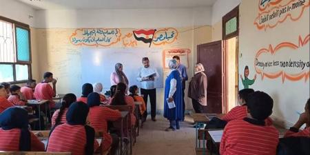 إحالة مسئولي مدرسة للتحقيق عقب جولة تفقدية بشبين القناطر
