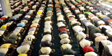 متى يجوز للمسلم ترك صلاة الجمعة؟ الأزهر يكشف الحكم الشرعي