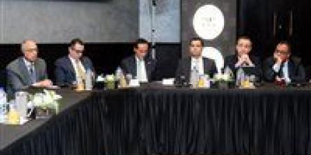 وزير الاستثمار يستعرض رؤية مصر لتعزيز تنافسية الاقتصاد وجذب الاستثمارات خلال لقاء مع قيادات مؤسسة «S&P Global Ratings»