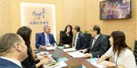 وزير السياحة يبحث مع رئيس الرابطة اليابانية لوكلاء السفر زيادة الحركة السياحية الوافدة من اليابان