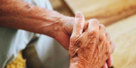 علماء يطورون وسيلة لتتبع الخلايا المرتبطة بأمراض الشيخوخة