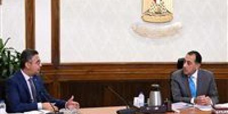 رئيس الوزراء يتابع مع وزير التموين عددا من ملفات العمل