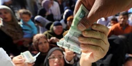 التضخم يرهق "جيوب" المواطنين، وخبير يكشف تأثير ارتفاع الأسعار على محدودي الدخل