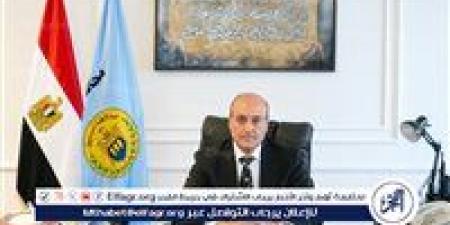 محافظ أسيوط: تمهيد طرق دير الجنادلة بالغنايم والعصارة بالفتح ورفع 200 طن مخلفات ببني قرة بالقوصية