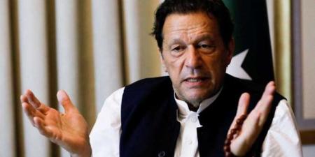 نجل رئيس الوزراء الباكستاني السابق عمران خان يخشى ألا يرى والده مجددا