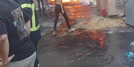 إصابات بين العاملين في حريق مصنع بلاستيك بالإسكندرية