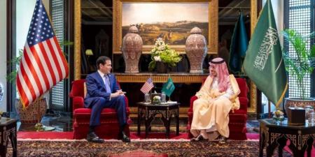 وزير الخارجية السعودي يلتقي نظيره الأمريكي في واشنطن