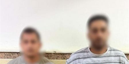 مشادة داخل موقف بالإسماعيلية تنتهي بتحطيم زجاج سيارة، ضبط عامل وسائق يكشفان تفاصيل الواقعة