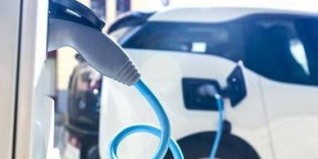 الصين تتمكن من شحن السيارات الكهربائية إلى 5 دقائق