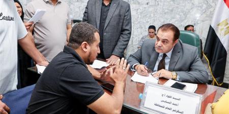 نائب محافظ سوهاج يعقد اللقاء الجماهيري الأسبوعي لبحث شكاوى المواطنين