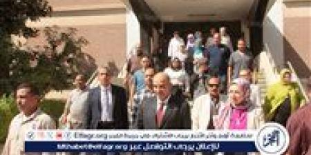 "بحضور نائب رئيس الجامعة "صيدلة أسيوط تنظم ورشة عمل لتعريف منتسبيها بخطة الإخلاء والسلامة المهنية