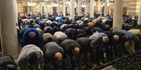 أمين الفتوى يوضح ضوابط دخول المسجد بالحذاء (فيديو)