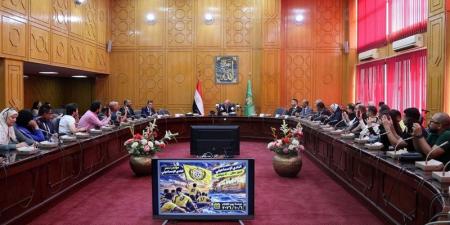 محافظ الإسماعيلية: حملة دعم مفتوحة لإنقاذ الدراويش و6 أكتوبر موعد العبور من الأزمة