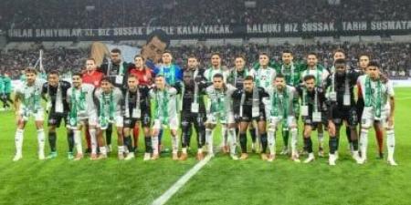 بتواجد مصطفى محمد.. 42 ألف مشجع يصنعون ليلة استثنائية لفلسطين في كونيا (فيديو)
