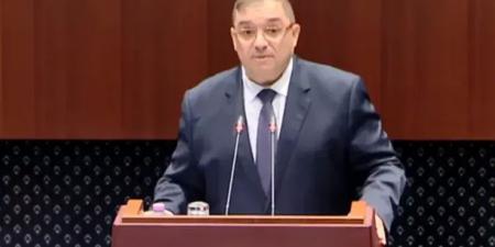 وزير العدل يشرع في عرض مشروع قانون القضاء العسكري
