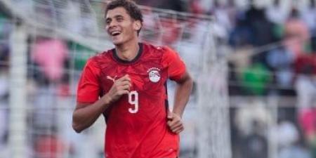 حمزة عبد الكريم وزيزو على دكة بدلاء منتخب مصر في ودية جنوب أفريقيا