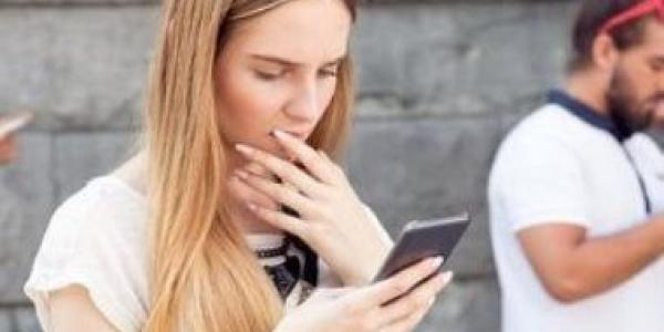 ماذا يحدث لو لم تُحدث هاتفك لمدة سنة؟