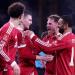 في غياب صلاح.. ليفربول يتحدى مانشستر يونايتد بقمة الدوري الإنجليزي