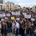 ليبيون يغلقون الطريق الساحلى فى الزاوية احتجاجا على انقطاع الكهرباء