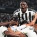 بابى سار لاعب توتنهام إلى يوفنتوس فى اللحظات الأخيرة