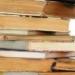 اقتحام المشاهير سوق الكتب.. حين تتحول المتابعات إلى مبيعات