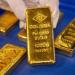 الذهب ينخفض بأكثر من 1% متأثرا بتوقعات رفع الفائدة الأمريكية