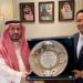 رئيس نادى الاتحاد السكندرى يلبى دعوة القنصل العام السعودى ويُهديه درعا تذكاريا