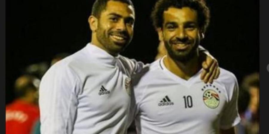 "بالتوفيق في اللي جاي".. محمد صلاح يدعم أحمد فتحي بعد اعتزاله كرة القدم