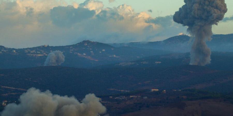 إصابة أطفال واختراق محطات الراديو و300 غارة إسرائيلية .. ماذا يحدث في لبنان؟