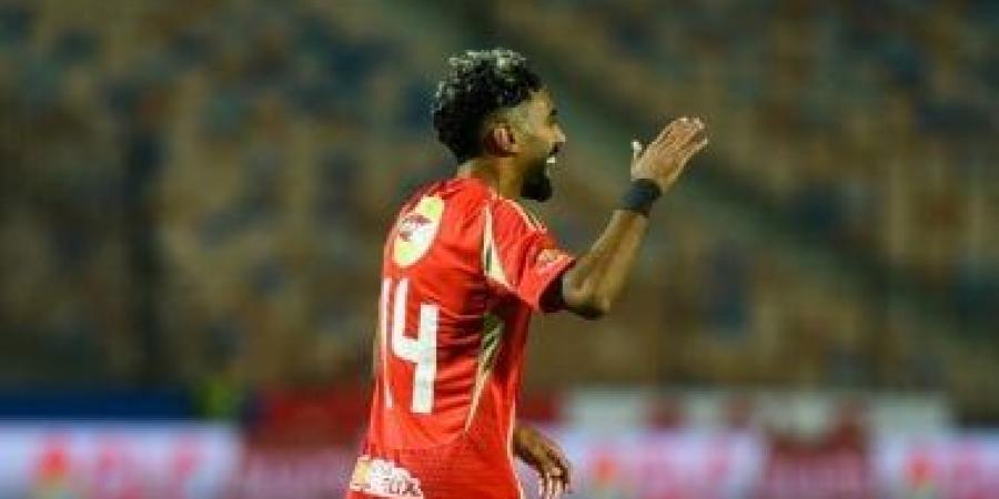 كولر يمنح حسين الشحات تعليمات خاصة قبل مواجهة الزمالك فى السوبر الأفريقى