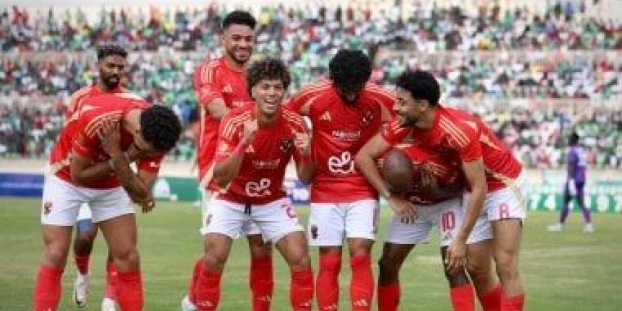 الأهلى يطير للسعودية اليوم لمواجهة الزمالك بالسوبر الأفريقى