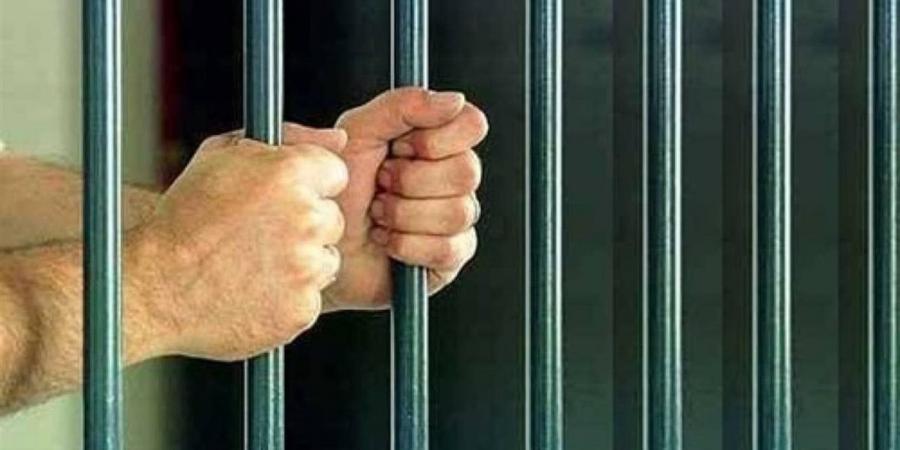 تأييد السجن 3 سنوات لـ5 خطفوا شابين وأجبروهما على ارتداء ملابس نسائية بالصف