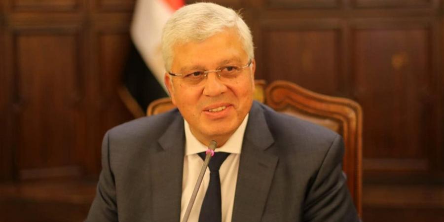 وزير التعليم العالي يهنئ أساتذة الجامعات المُعينين بقائمة مجلس الشيوخ