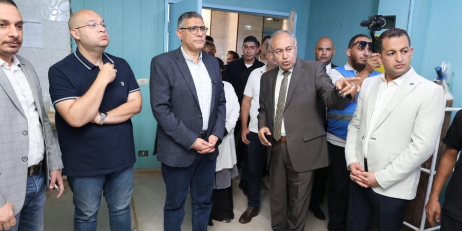 محافظ الجيزة يتفقد مستشفى الواحات البحرية ويتابع مستوى الخدمات الطبية المقدمة للمواطنين